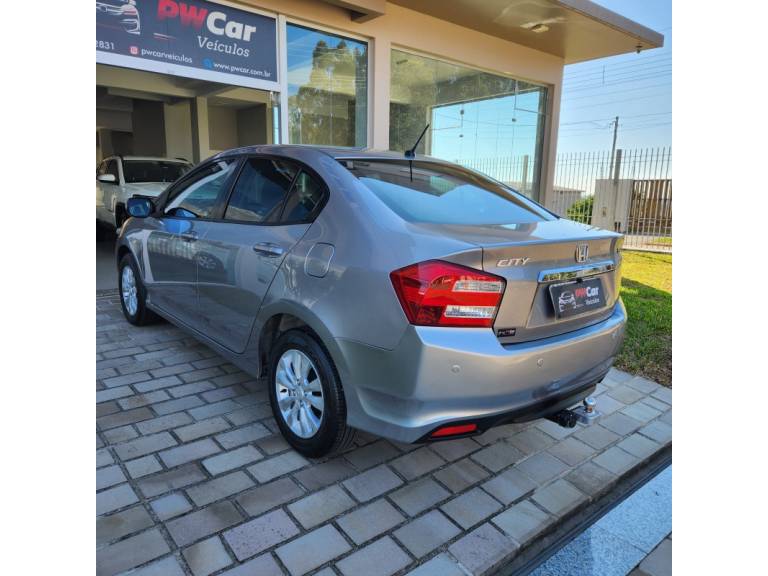 HONDA - CITY - 2012/2013 - Cinza - R$ 55.900,00