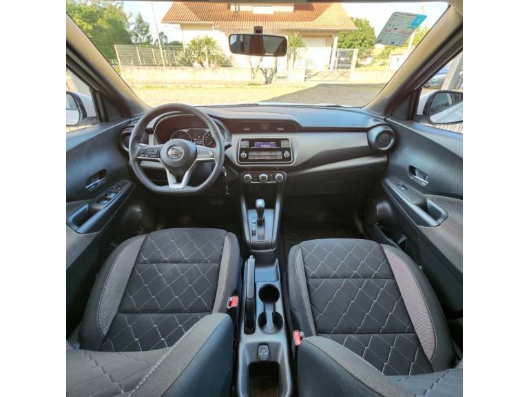 NISSAN - KICKS - 2018/2019 - Branca - R$ 82.900,00