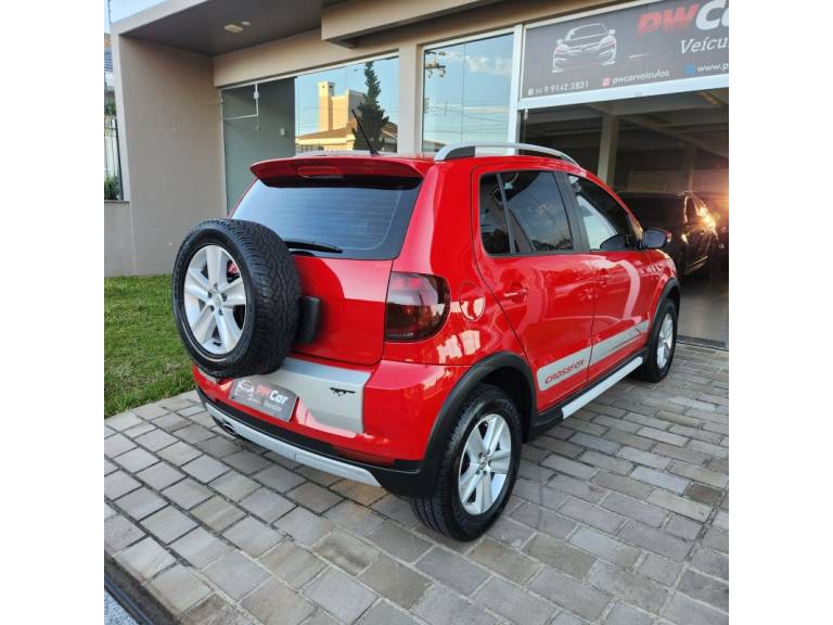 VOLKSWAGEN - CROSSFOX - 2010/2010 - Vermelha - R$ 41.900,00