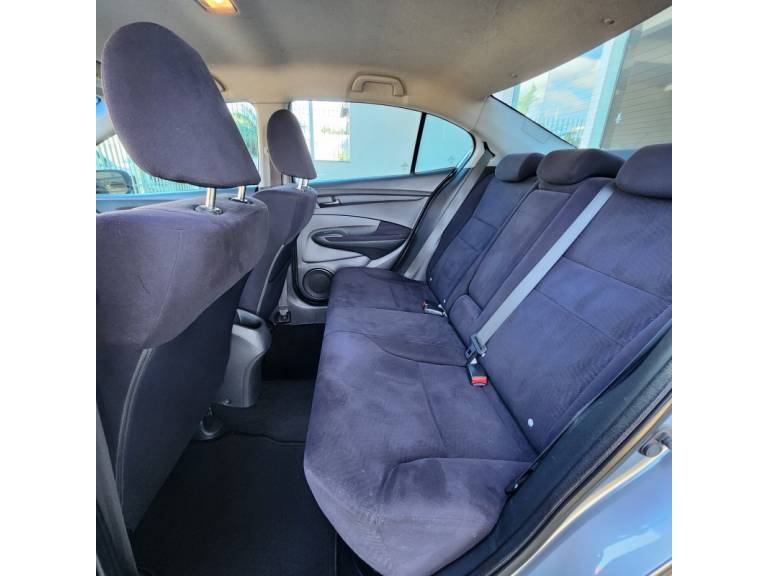HONDA - CITY - 2012/2013 - Cinza - R$ 55.900,00