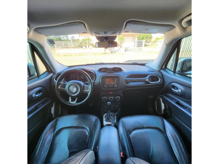 JEEP - RENEGADE - 2017/2018 - Branca - R$ 91.900,00