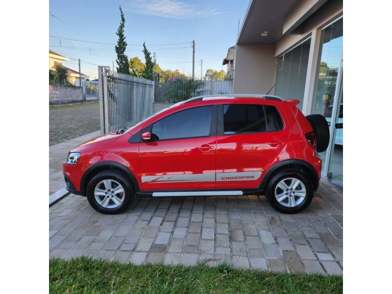 VOLKSWAGEN - CROSSFOX - 2010/2010 - Vermelha - R$ 41.900,00