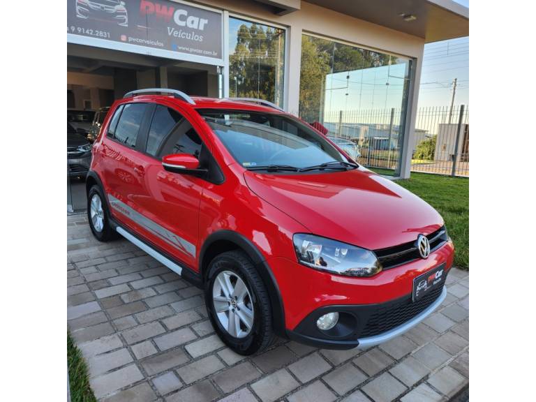 VOLKSWAGEN - CROSSFOX - 2010/2010 - Vermelha - R$ 41.900,00