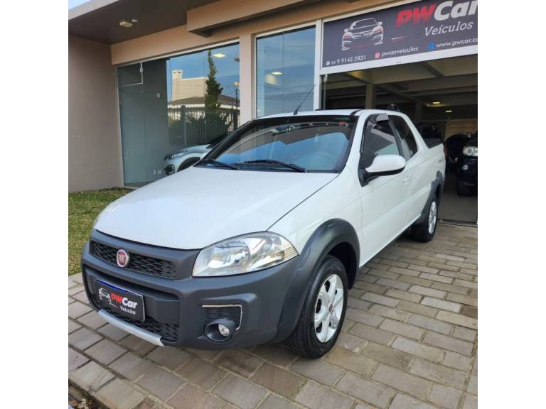 FIAT - STRADA - 2020/2020 - Branca - R$ 79.900,00
