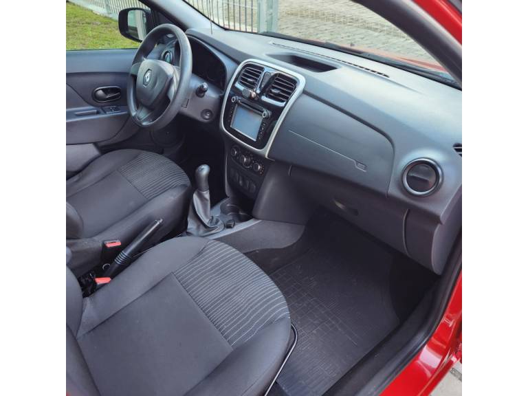 RENAULT - SANDERO - 2017/2017 - Vermelha - R$ 40.900,00