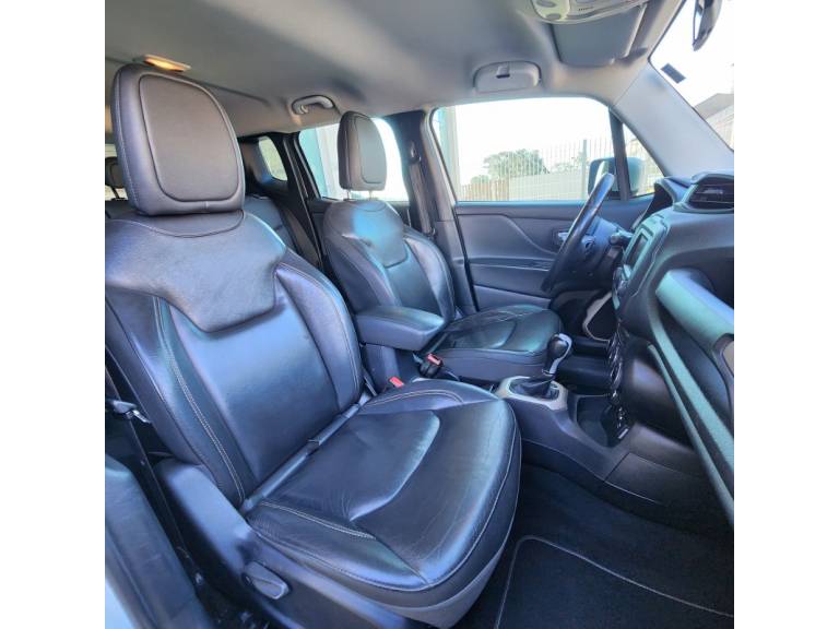 JEEP - RENEGADE - 2017/2018 - Branca - R$ 91.900,00