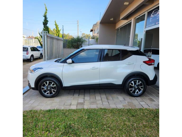 NISSAN - KICKS - 2018/2019 - Branca - R$ 82.900,00