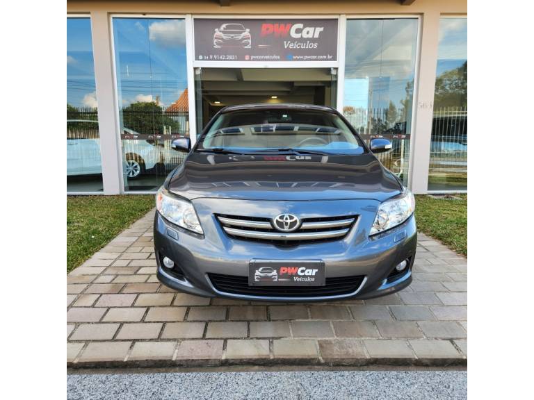TOYOTA - COROLLA - 2008/2009 - Cinza - R$ 57.900,00