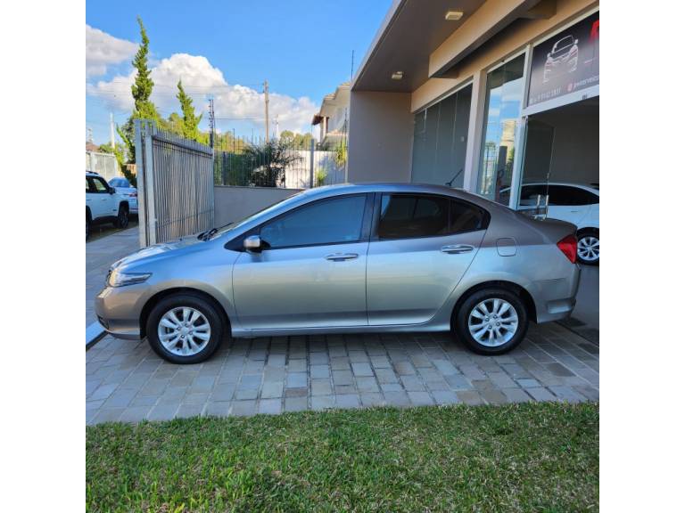 HONDA - CITY - 2012/2013 - Cinza - R$ 55.900,00