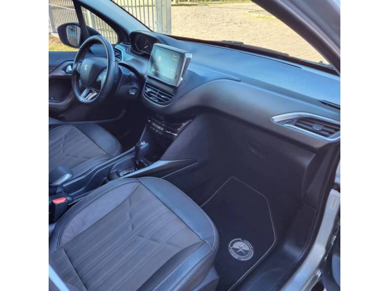 PEUGEOT - 2008 - 2018/2019 - Prata - R$ 74.900,00