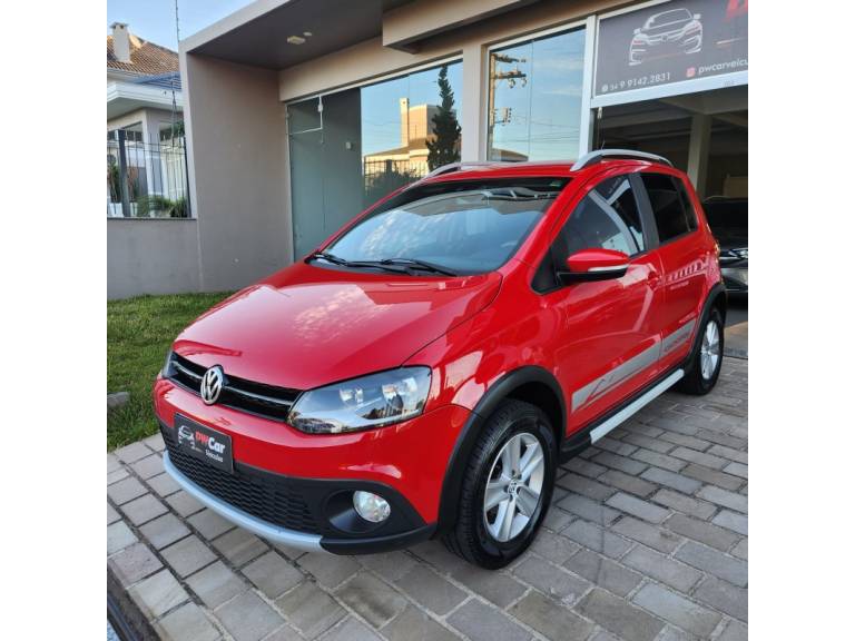 VOLKSWAGEN - CROSSFOX - 2010/2010 - Vermelha - R$ 41.900,00