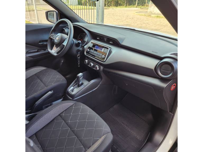 NISSAN - KICKS - 2018/2019 - Branca - R$ 82.900,00