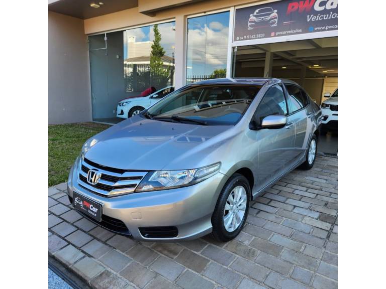 HONDA - CITY - 2012/2013 - Cinza - R$ 55.900,00