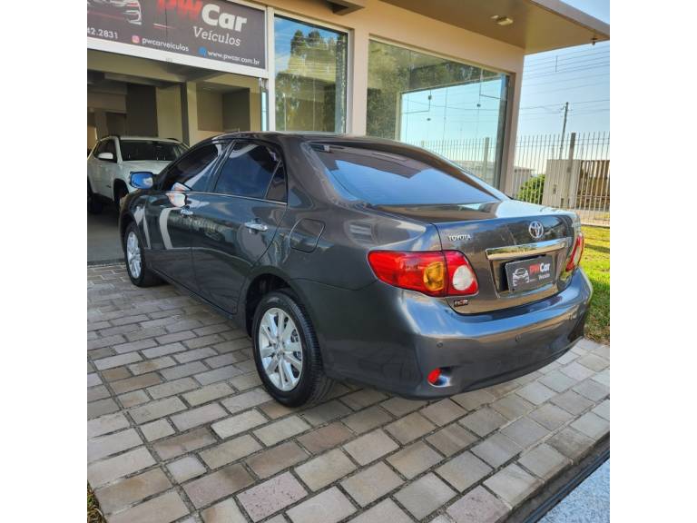 TOYOTA - COROLLA - 2008/2009 - Cinza - R$ 57.900,00