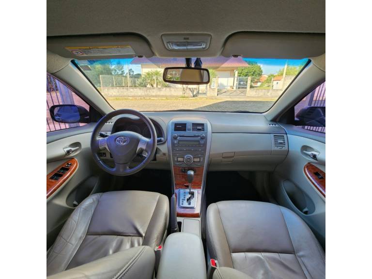 TOYOTA - COROLLA - 2008/2009 - Cinza - R$ 57.900,00