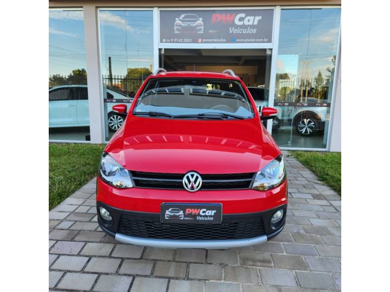 VOLKSWAGEN - CROSSFOX - 2010/2010 - Vermelha - R$ 41.900,00